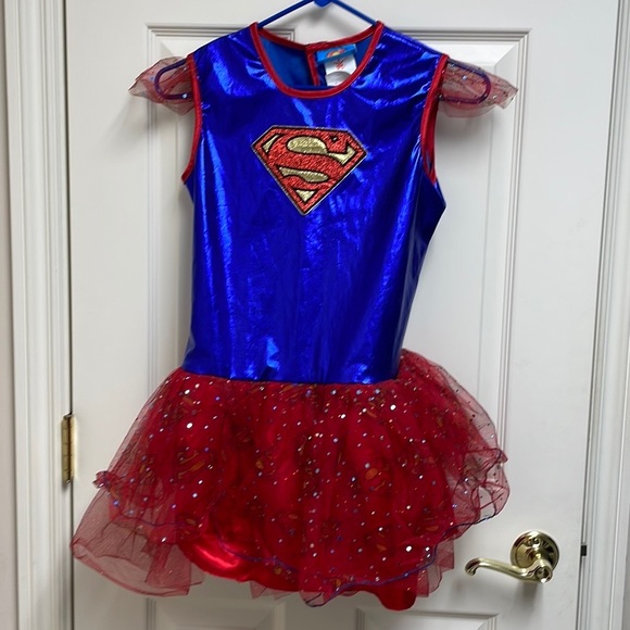 Kids Supergirl Costume - Picture 9 of 11